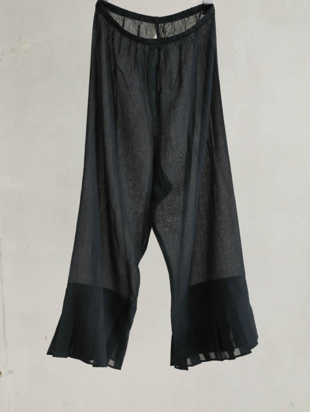 SUSURI ススリ｜フルッターパンツ（black）