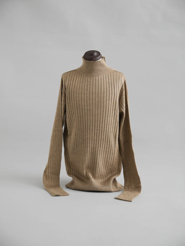 SUSURI ススリ｜ポエータハイネックセーター