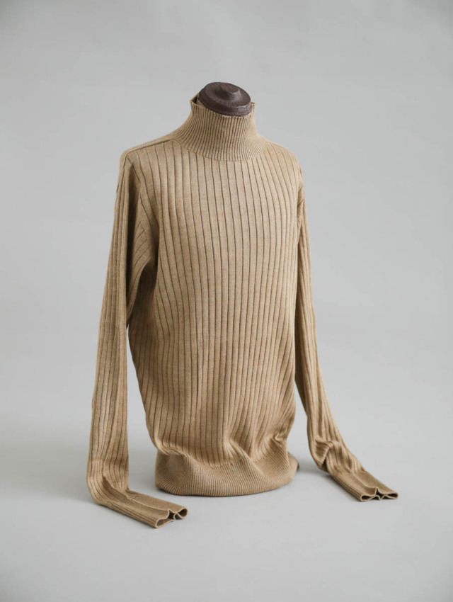 SUSURI ススリ｜ポエータハイネックセーター