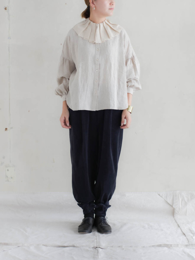 試着のみ 新品 TENNE HANDCRAFTED MODERN リボンパンツ TENNE HANDCRAFTED MODERN / velour ribbon pants（GRAY） | t a