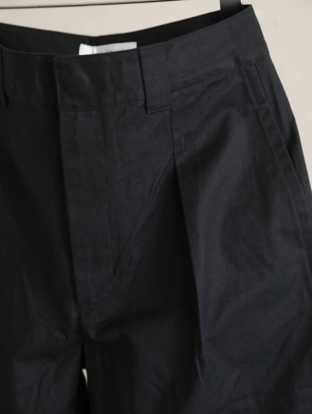 THE HINOKI ザ ヒノキ / オーガニックコットンチノ1タックパンツ ブラック