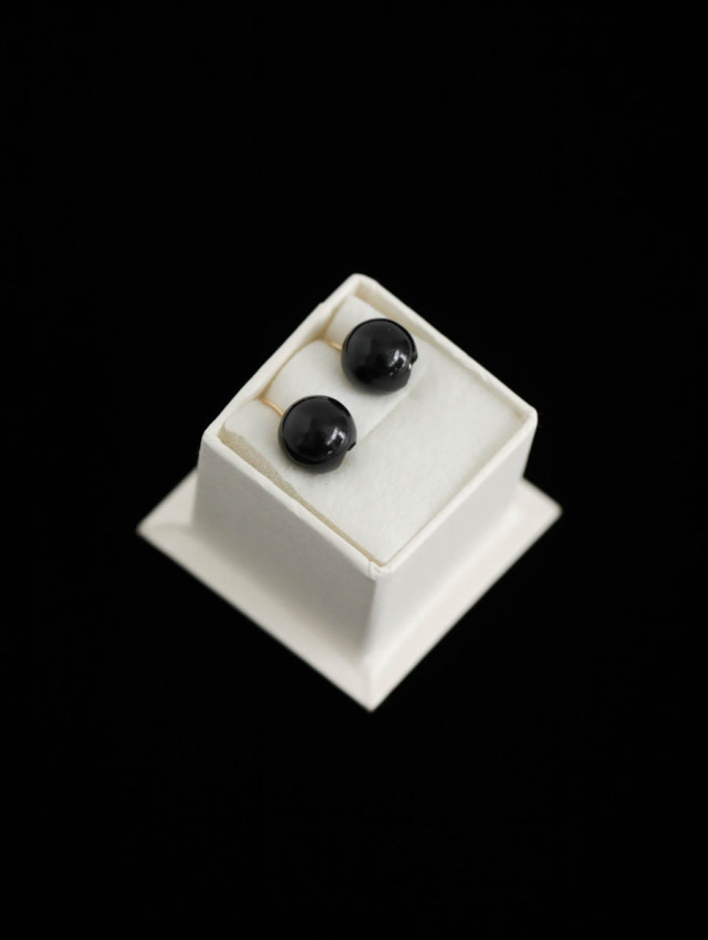 Toile トワル｜デッドストックビーズフックピアス（ブラック）