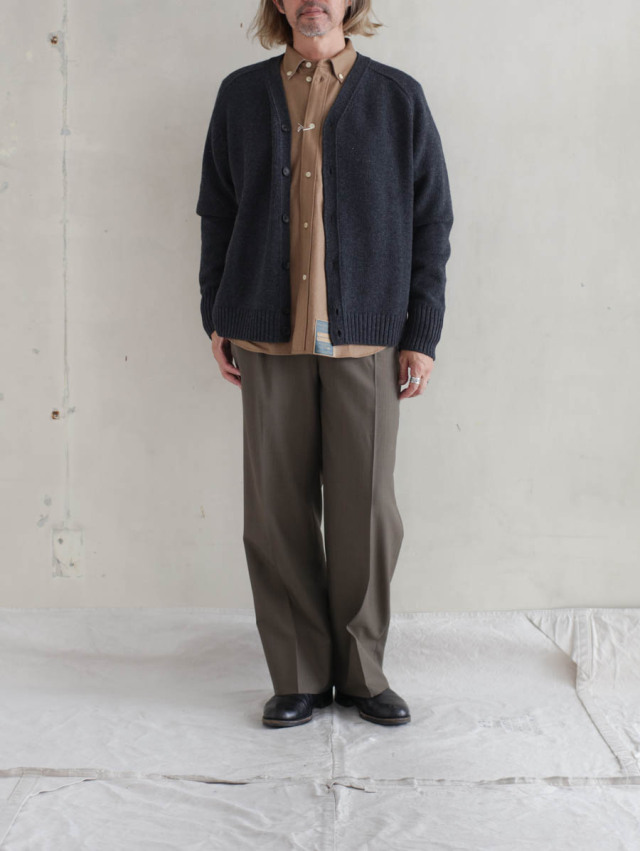 TORICI トリチ｜ヴィランVカーディガン（ダークグレー）