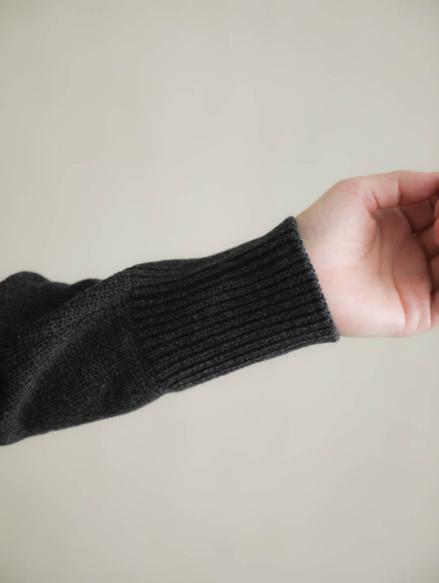 TORICI トリチ｜ヴィランセーター（ダークグレー）