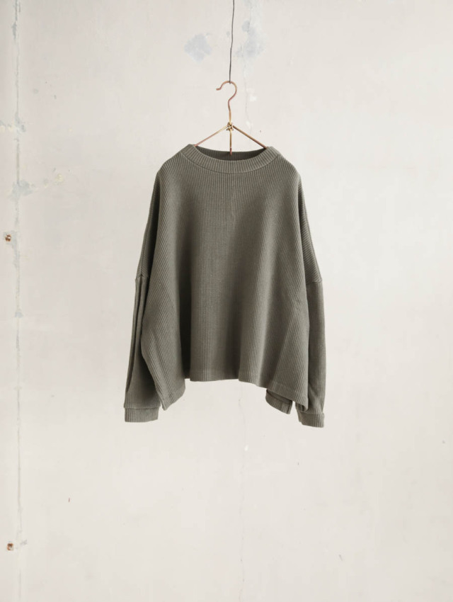 UNIVERSAL TISSU ユニヴァーサルティシュ｜リブニットモックネック