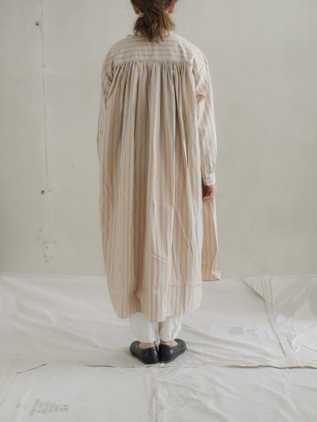 Veritecoeur ヴェリテクール ストライプワンピース Beige