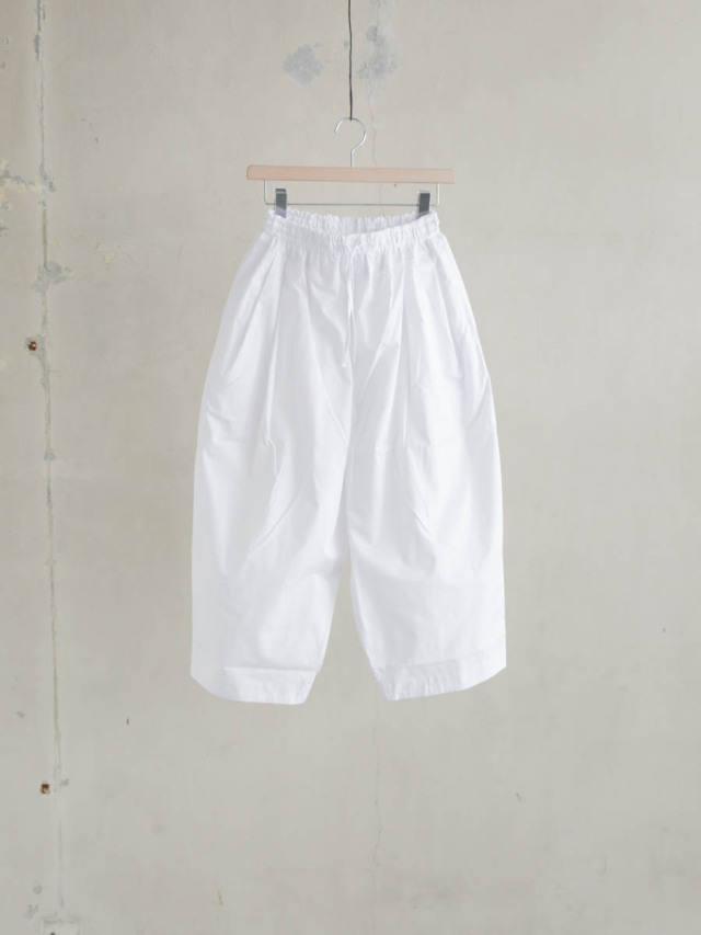 Veritecoeur ヴェリテクール / イージーパンツ WHITE