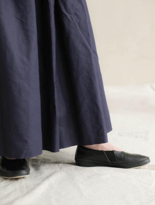 Veritecoeur ヴェリテクール / ホースクロスタックスカート INK 