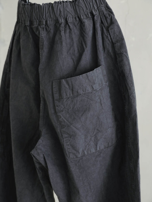 Veritecoeur ヴェリテクール｜ガーメントダイパンツ（スミグレー）VC-2812