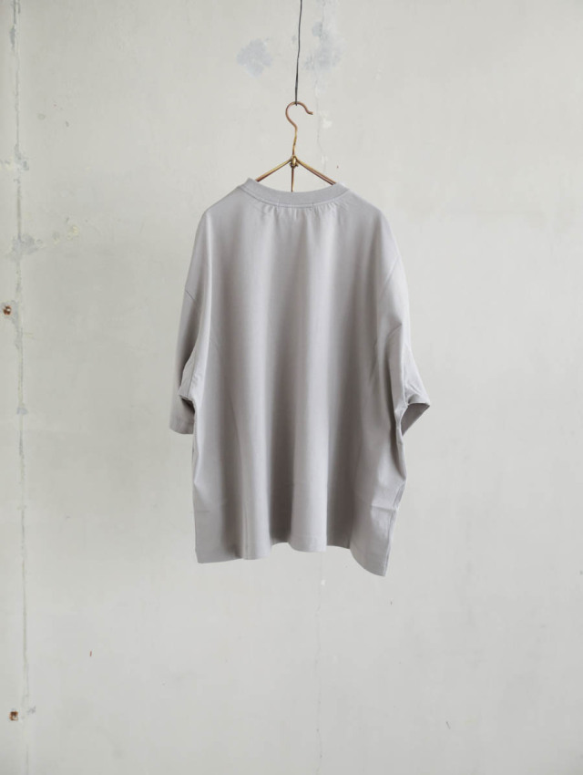 Veritecoeur ヴェリテクール｜ユニセックススオーバーサイズTEE