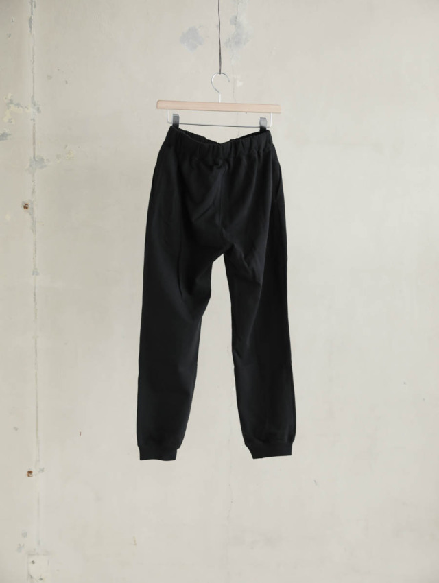 Veritecoeur ヴェリテクール / ユニセックススウェットパンツ BLACK 