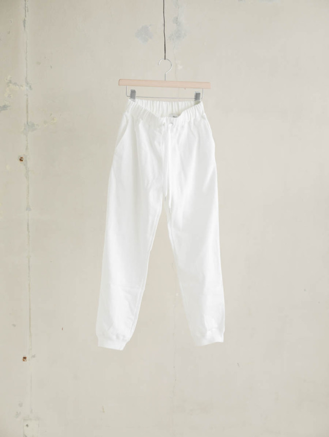 Veritecoeur ヴェリテクール｜ユニセックススウェットパンツ WHITE
