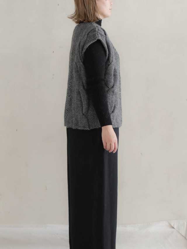 Veritecoeur ヴェリテクール / ALニットベスト MIX BLACK