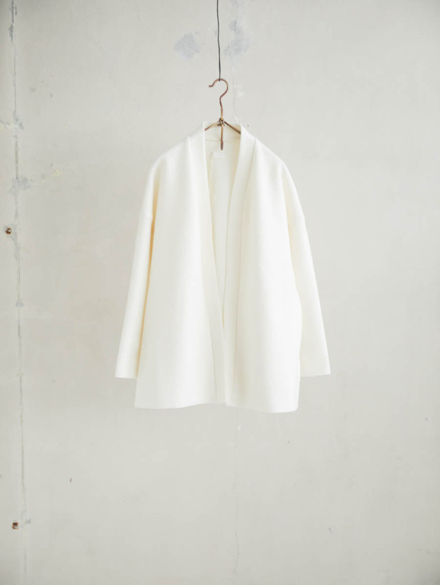 Yoli ヨリ｜フェルトウールジャケット（ホワイト）