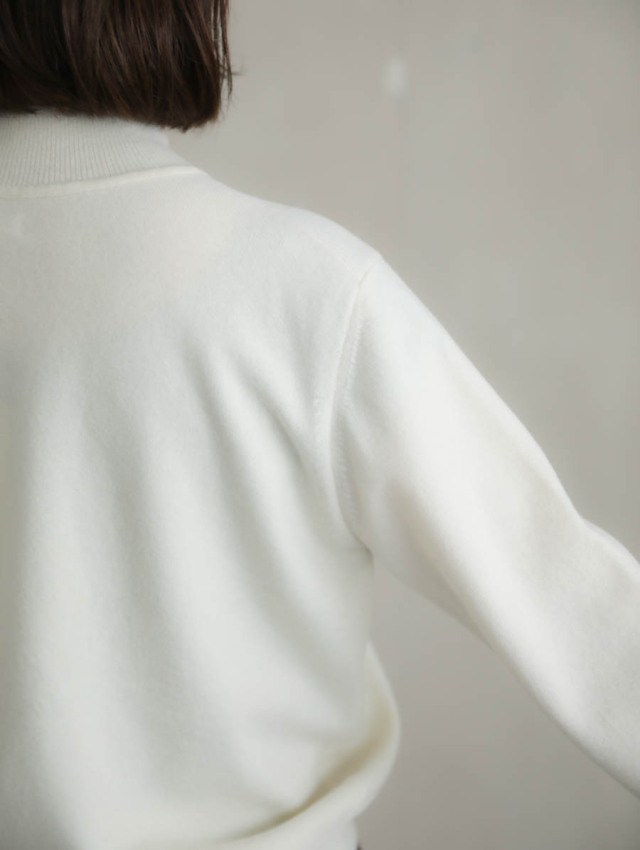 Yoli ヨリ｜モックネックニット（ホワイト）