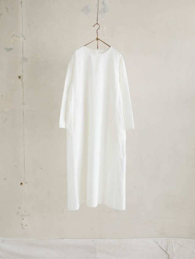 Yoli ヨリ / Simple onepiece ホワイト