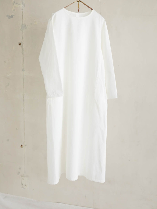 Yoli シンプルワンピース ホワイト　simple onepiece Yoli Simple onepiece ｜くらすこと公式オンラインストア