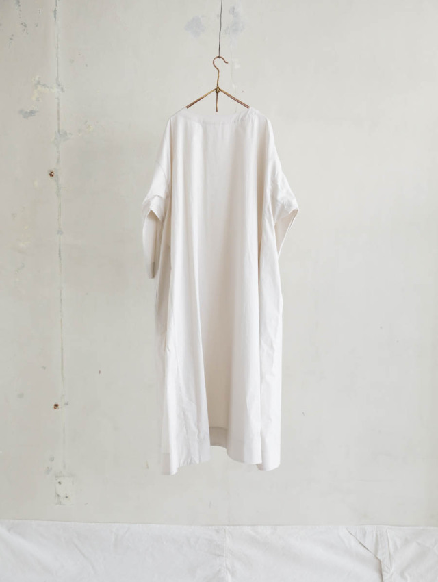Yoli ヨリ / Boat neck onepiece ライトベージュ