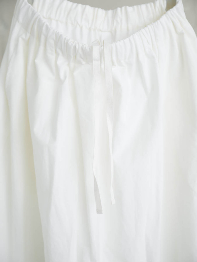 Yoli cotton gather skirt サイズ2 オフホワイト Yoli cotton gather skirt サイズ2 オフホワイト 【公式通販】