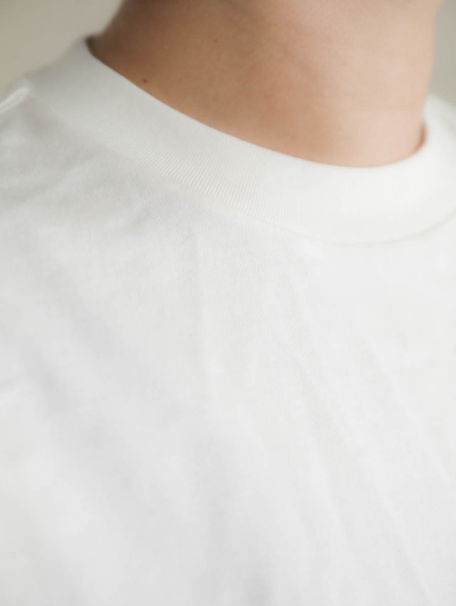 Yoli ヨリ｜コットンTシャツ（オフホワイト）