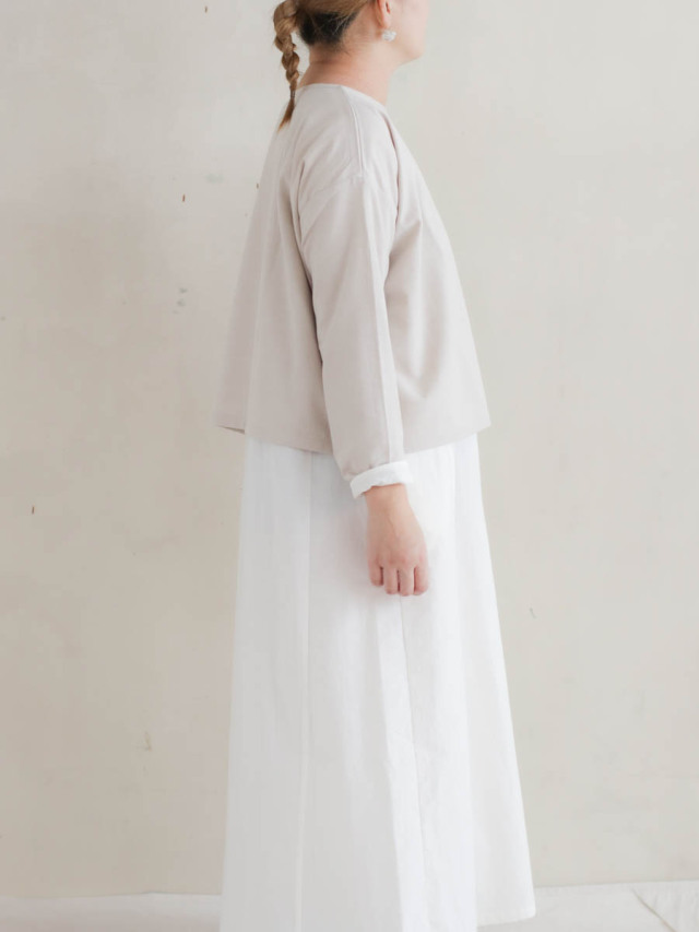 Yoli ヨリ / Wool simple wide blouse ベージュ