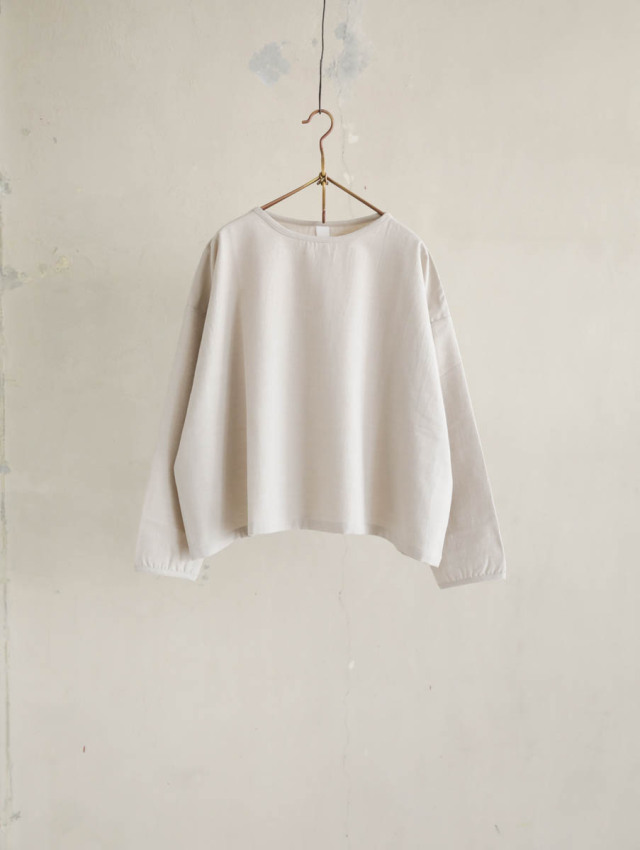 Yoli ヨリ / Wool simple wide blouse ベージュ