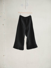 susuri（ススリ）フロッグパンツ　ブラック 再入荷** SUSURI ススリ フロッグパンツ ♯black 【送料無料