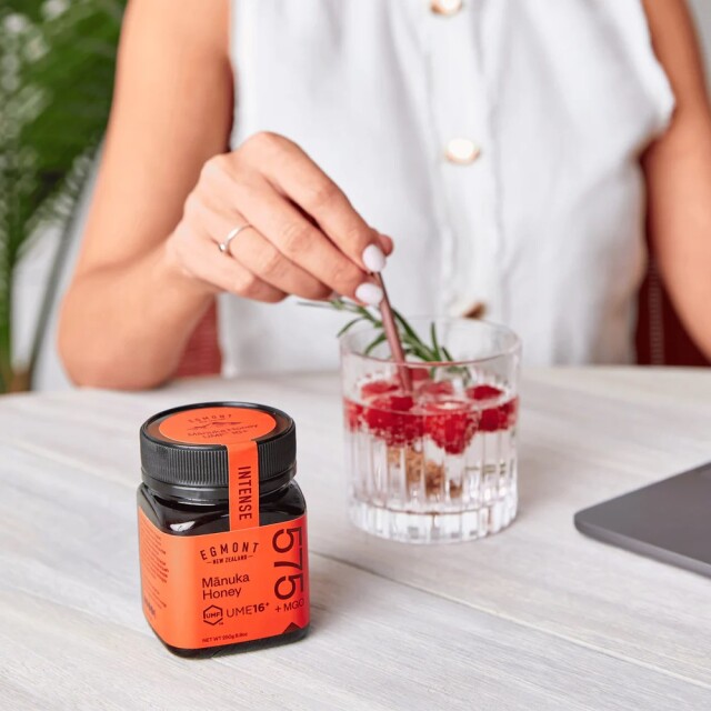 エグモントハニー パステルラベル マヌカハニー MGO575+(UMF16+) 250g