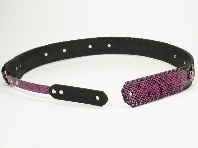 Dru Whitefeather OSDG Purple 大小コンチョ （本革ギター
