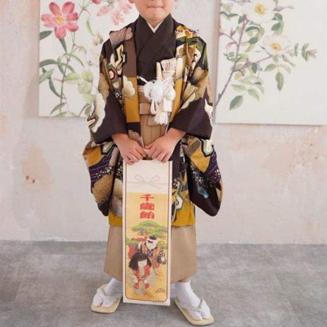 榮太樓 七五三 千歳飴 2本 (白1本・紅1本)