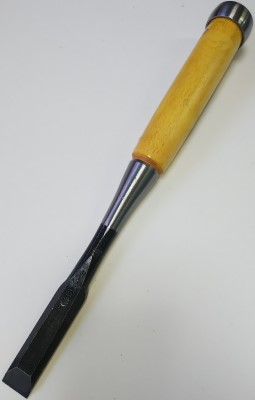 岩崎のみ製作所 永作 左のぶ弘 追入鑿 グミ柄 15mm