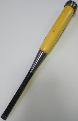 岩崎のみ製作所 永作 左のぶ弘 追入鑿 グミ柄 9mm