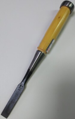 礒野信夫鏨製作所 狐 キツネ 木成追入鑿 グミ柄 12mm