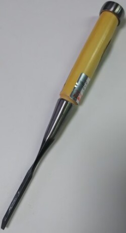 礒野信夫鏨製作所 狐 キツネ 木成追入鑿 グミ柄 3mm
