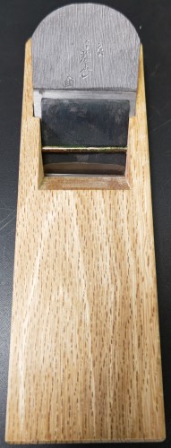 石堂輝秀鉋製作所 輝秀 寸八（70mm） 白樫台 桐箱入