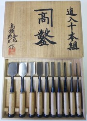 高橋和己特殊鑿製作所 カネ高 追入鑿 白樫柄 10本組 桐箱入