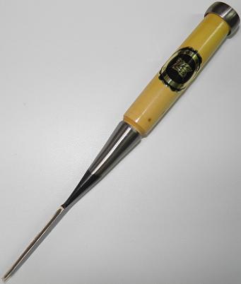 大内 追入鑿 グミ柄 3mm
