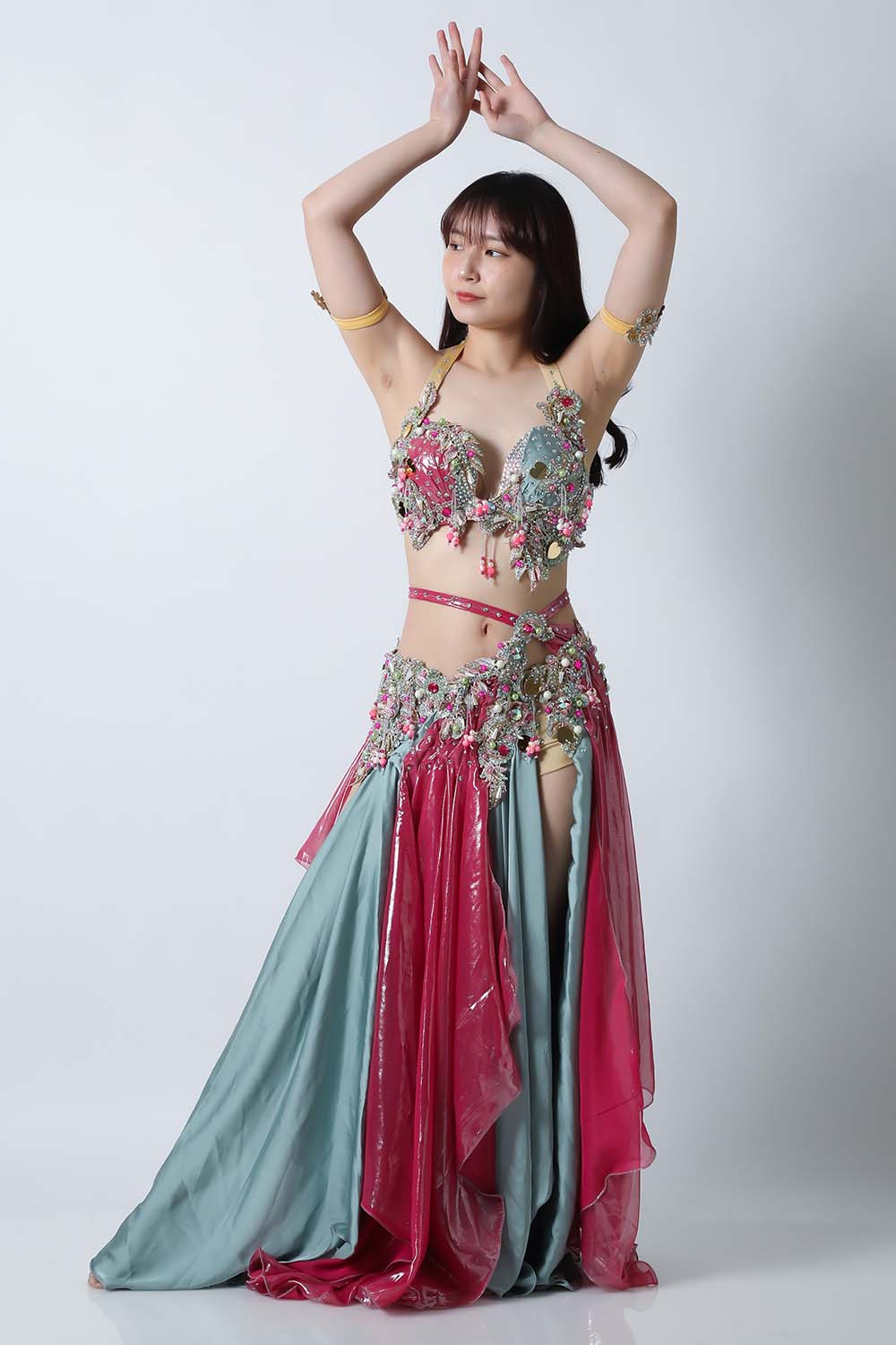 エジプト製【Amr】ベリーダンスコスチュームCF-COS-A361-1(ピンク、グリーン)【宅配便送料無料】発表会、イベントにお勧めです。