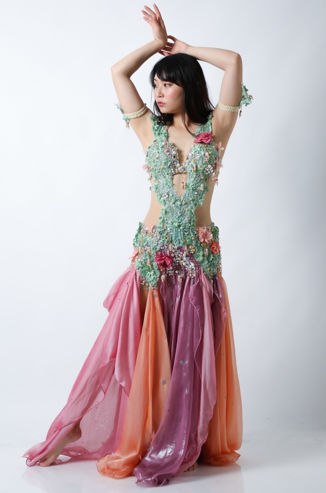 エジプト製HoydaベリーダンスコスチュームCA-COS-A678-1(エメラルドグリーン、ピンク）【宅配便送料無料】 発表会にお勧めです。