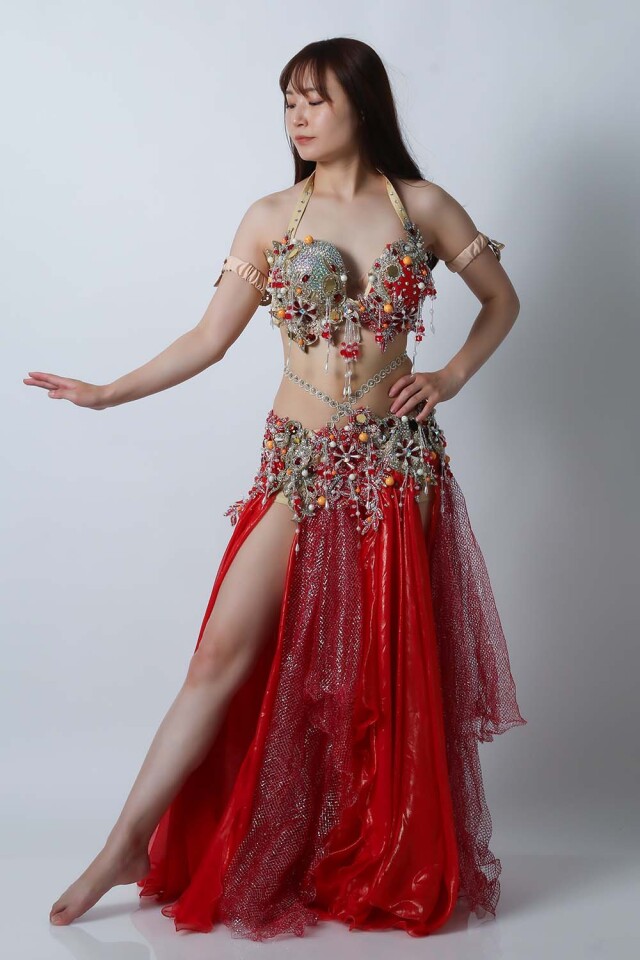 エジプト製【Amr】ベリーダンスコスチュームCF-COS-A340-1(赤)【宅配便送料無料】発表会、イベントにお勧めです。