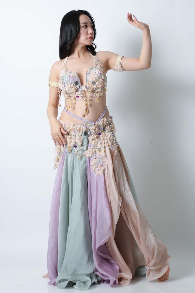 エジプト製【Amr】ベリーダンスコスチュームCF-COS-A378-1(グリーン、ベージュ)【宅配便送料無料】発表会、イベントにお勧めです。