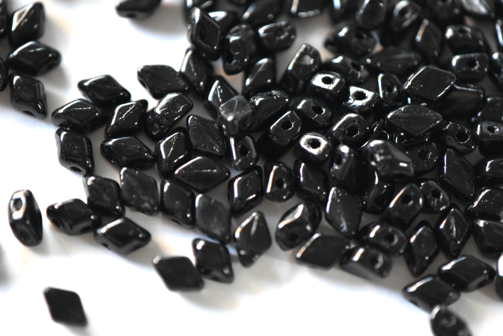 MINI GEMDUO ミニジェムデュオ　6x4mm （ジェット）