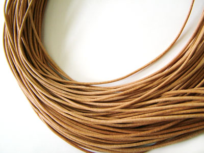 ヨーロッパ製レザーコードΦ1.5mm（ナチュラル）
