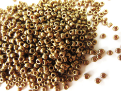 15/0 特小ビーズ MIYUKI＃457L　メタリックライトブロンズ
