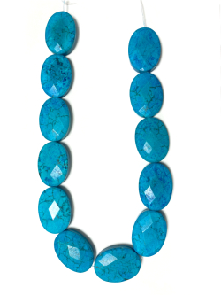 ★マグナサイト（染め）ターコイズ 約35x25mm (ファセットオーバル）　12個/本