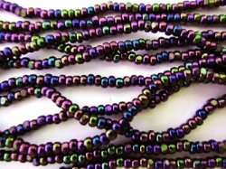 パープルアイリス（13/0）シャーロット チェコ製