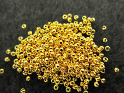 ゴールド PLT（15/0）シャーロット チェコ製（バラ約1g/パック）