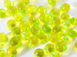 3.4mmドロップビーズ（ミントグリーンラインイエロー）