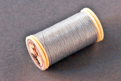 オートクチュール刺繍糸 メタリック （#322） スノーフレーク