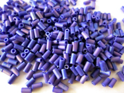 MIYUKI 3mm竹 （マットオペイク/コバルトAB）